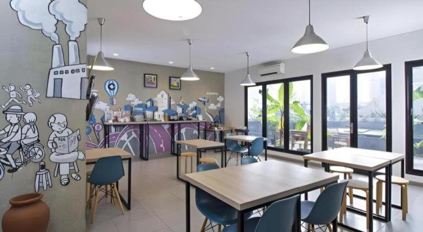 Casa Living Setiabudi Джакарта Екстериор снимка