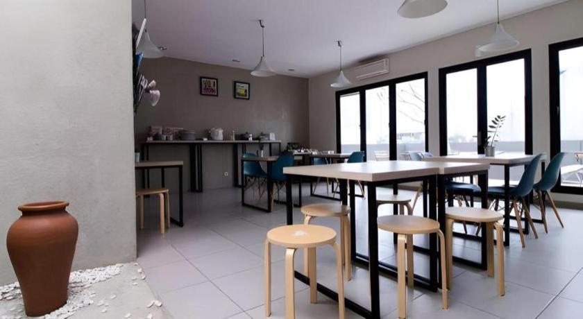 Casa Living Setiabudi Джакарта Екстериор снимка
